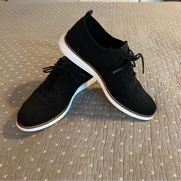 Cole Haan Shoes - Cole Haan Women’s OriginalGrand Black Sneakers with White Sole Sz 8.5